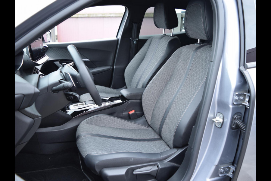 Peugeot 2008 1.2 PureTech 130 Allure CAMERA MET SENSOREN | NAVI & CARPLAY | E.C.C. |