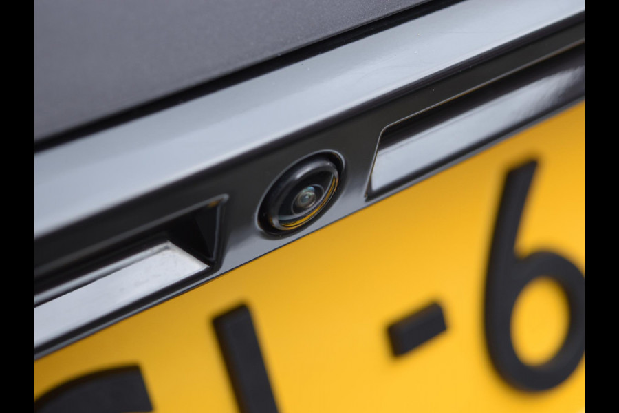 Peugeot 2008 1.2 PureTech 130 Allure CAMERA MET SENSOREN | NAVI & CARPLAY | E.C.C. |