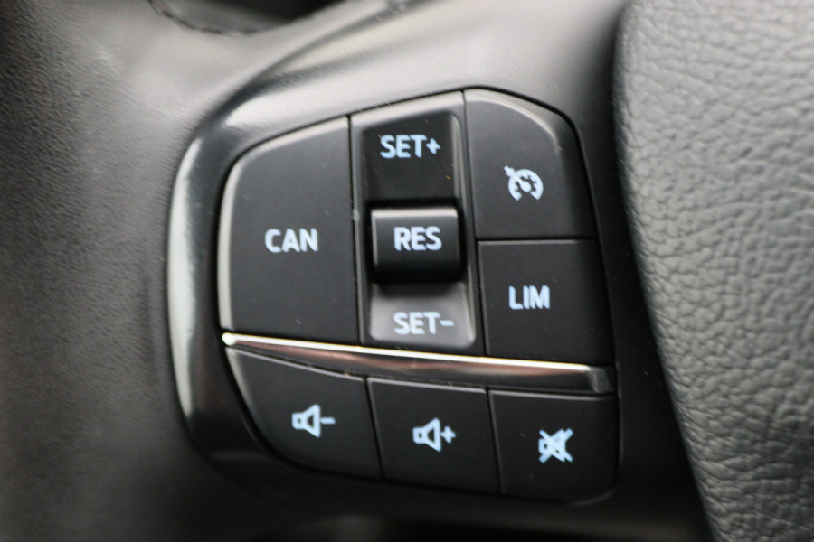 Ford Transit Custom 320 2.0 TDCI L2H1 Limited Leer, 3-Zits, Camera, Cruise, Apple Carplay, Verwarmde Voorruit, DAB, PDC