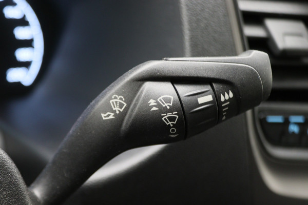 Ford Transit Custom 320 2.0 TDCI L2H1 Limited Leer, 3-Zits, Camera, Cruise, Apple Carplay, Verwarmde Voorruit, DAB, PDC