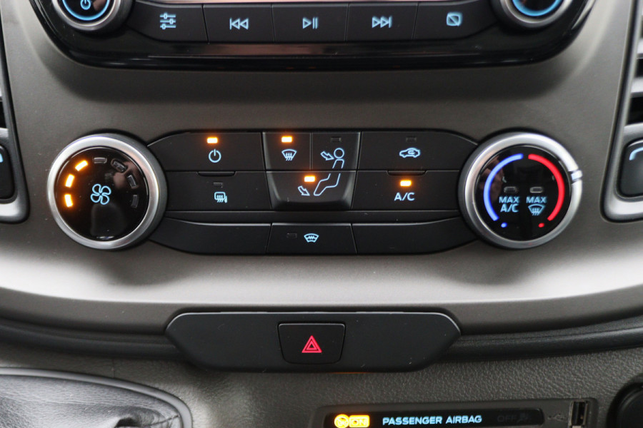 Ford Transit Custom 320 2.0 TDCI L2H1 Limited Leer, 3-Zits, Camera, Cruise, Apple Carplay, Verwarmde Voorruit, DAB, PDC