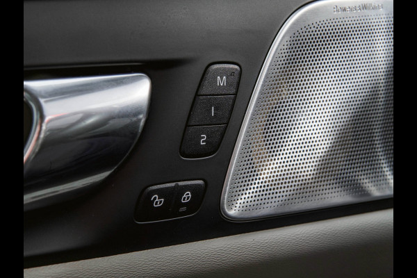 Volvo V60 2.0 T8 Twin Engine AWD Inscription Bower&Wilkins|Pano|Head-Up|Stoelverwarming|Crystal