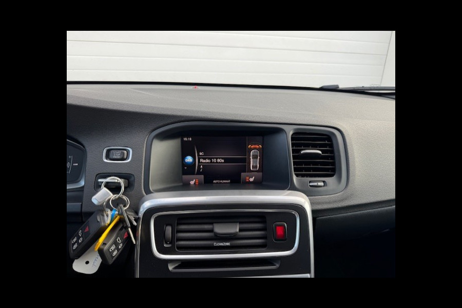 Volvo S60 2.0 T4 Polar+ Dynamic -Dealer onderhouden-Trekhaak