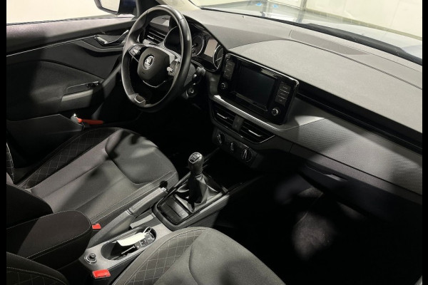 Škoda Kamiq 1.0 TSI Ambition TREKHAAK WEGKLAPBAAR/PARKEERSENSOREN ACHTER/APPLE CARPLAY