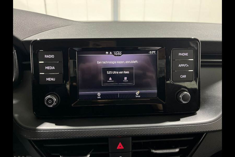 Škoda Kamiq 1.0 TSI Ambition TREKHAAK WEGKLAPBAAR/PARKEERSENSOREN ACHTER/APPLE CARPLAY