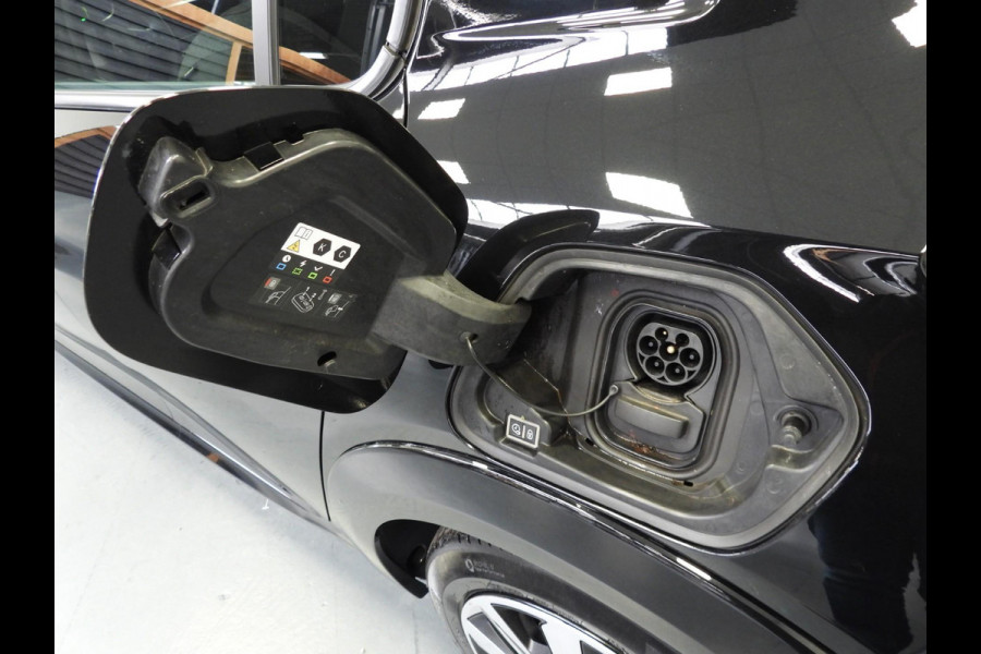 Peugeot e-208 EV Active Pack 50 kWh NAVI/CLIMA/CRUISE/LED/PDC!