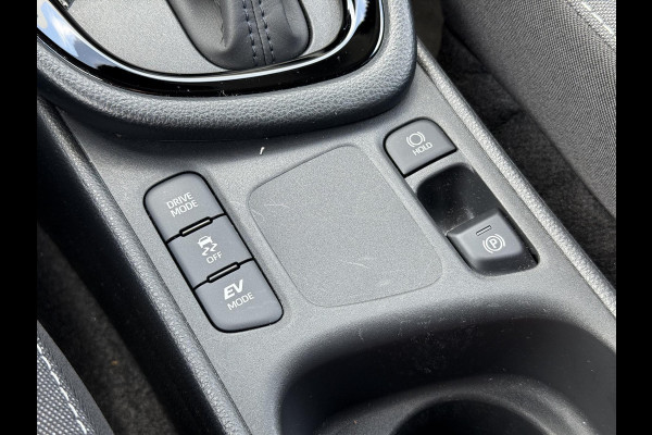 Toyota Yaris 1.5 Hybrid 115 First Edition | Eerste eigenaar, Facelift, Nieuwe multimedia, Lichtmetalen velgen, LED, Keyless