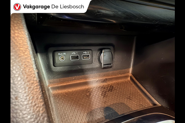 Renault Mégane Estate 1.6 E-Tech Plug-In Hybrid 160 Business Zen / stoel en stuurverwarming / camera / navigatie