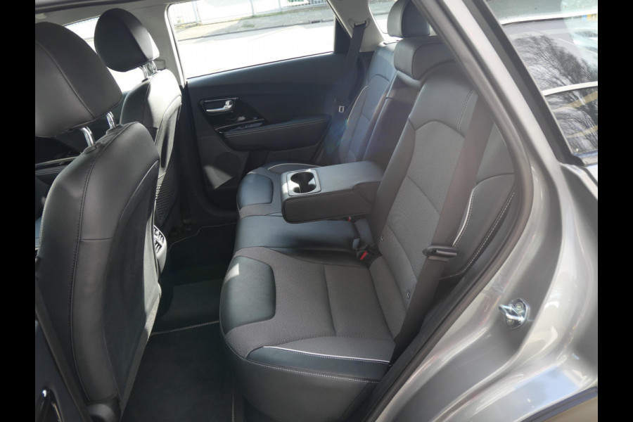 Kia e-Niro Edition 64 kWh | 3 Fase | Trekhaak |