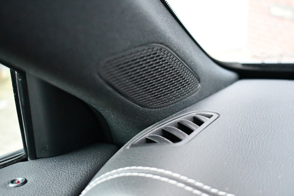 Mercedes-Benz A-Klasse 250 e AMG Pano Distronic Night Carplay Multibeam-LED