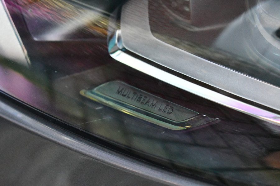 Mercedes-Benz A-Klasse 250 e AMG Pano Distronic Night Carplay Multibeam-LED