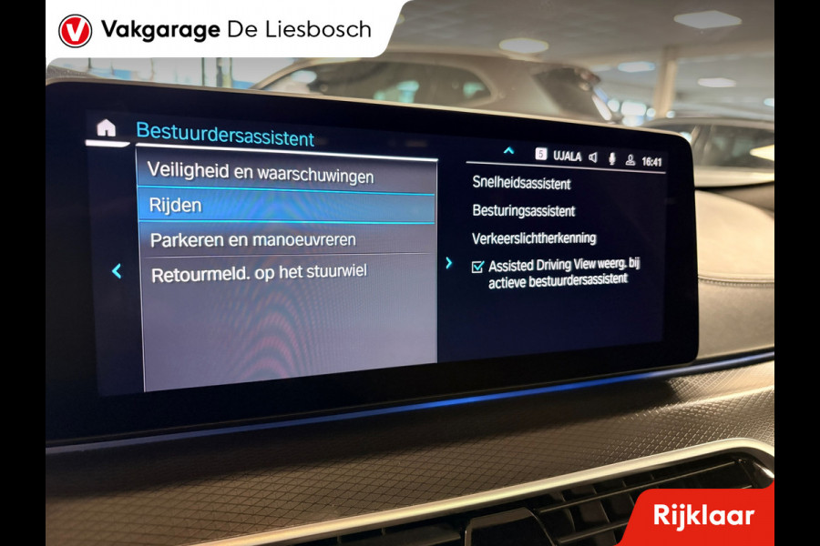 BMW 5 Serie Touring 530e xDrive High Executive M-sport / leer / pano / navi / head-up / Apple carplay