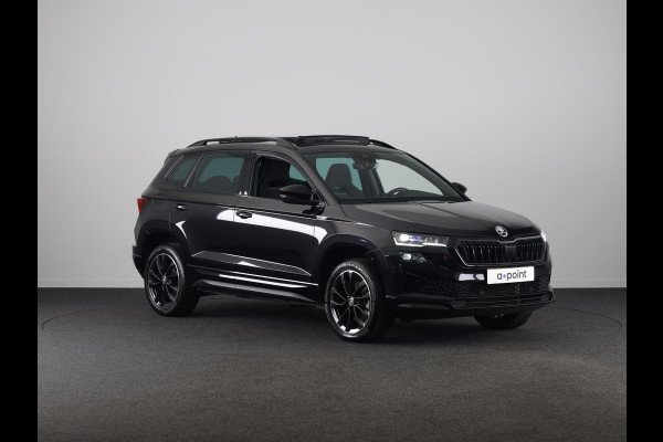 Škoda Karoq 1.5 TSI ACT Sportline Business 150 pk Automaat (DSG) | Verlengde garantie | Navigatie | Panoramadak | Parkeersensoren | Achteruitrijcamera | Stoelverwarming |