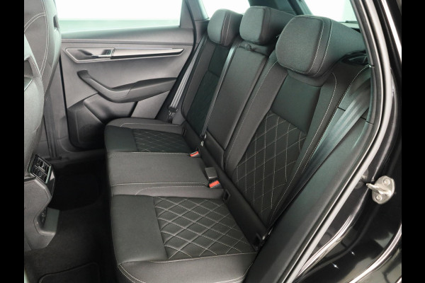 Škoda Karoq 1.5 TSI ACT Sportline Business 150 pk Automaat (DSG) | Verlengde garantie | Navigatie | Panoramadak | Parkeersensoren | Achteruitrijcamera | Stoelverwarming |