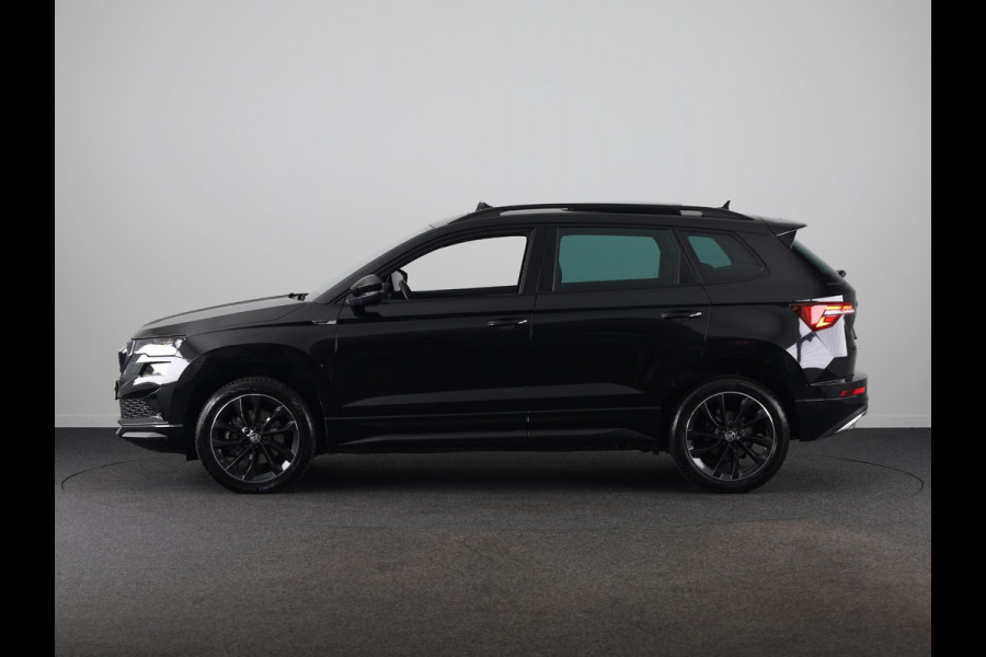 Škoda Karoq 1.5 TSI ACT Sportline Business 150 pk Automaat (DSG) | Verlengde garantie | Navigatie | Panoramadak | Parkeersensoren | Achteruitrijcamera | Stoelverwarming |