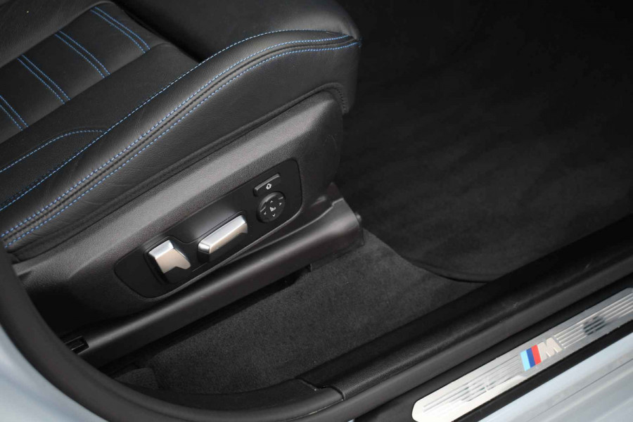 BMW X3 xDrive30e M-Sport Pano M-zetels Trekhaak HUD Laser 20inch