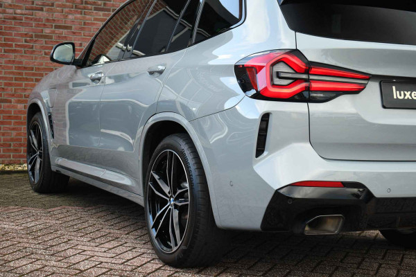 BMW X3 xDrive30e M-Sport Pano M-zetels Trekhaak HUD Laser 20inch