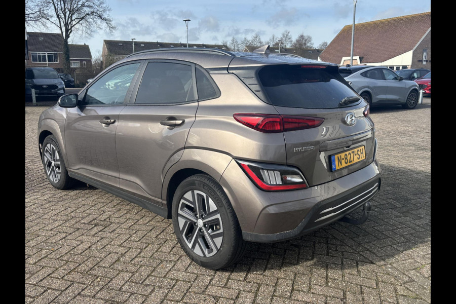 Hyundai Kona EV Fashion 64 kWh | Trekhaak | Head-Up Display | Keyless entry | Navigatie | SCI
