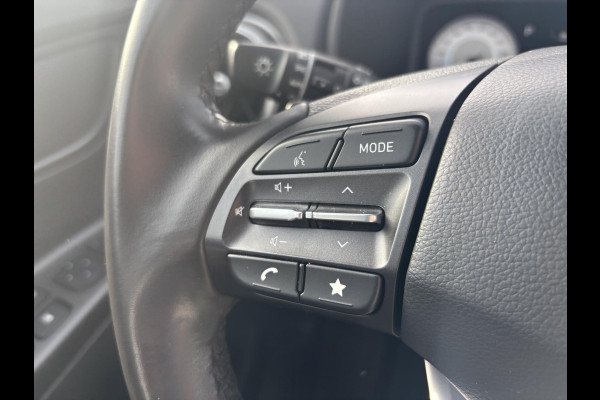 Hyundai Kona EV Fashion 64 kWh | Trekhaak | Head-Up Display | Keyless entry | Navigatie | SCI