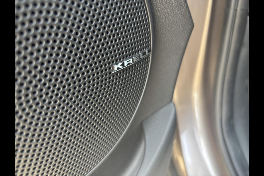 Hyundai Kona EV Fashion 64 kWh | Trekhaak | Head-Up Display | Keyless entry | Navigatie | SCI