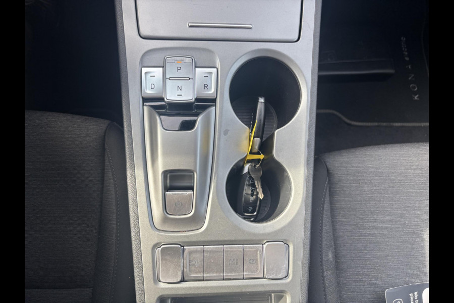 Hyundai Kona EV Fashion 64 kWh | Trekhaak | Head-Up Display | Keyless entry | Navigatie | SCI