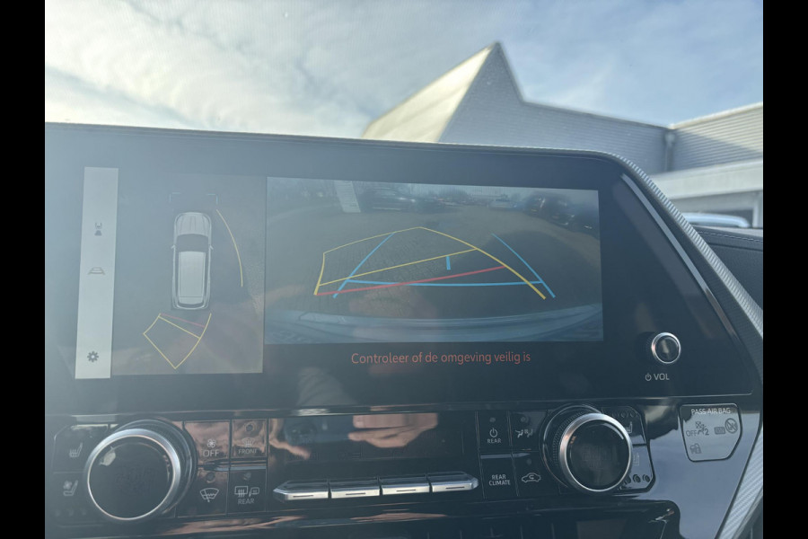 Toyota highlander 2.5 AWD Hybrid Premium | 7p |  Panoramadak | 360 graden camera | Platinum Pearl White | Adaptieve cruisecontrol | JBL audio | Head up Display | Stoelverwarming | Achterbank verwarmd | SCI