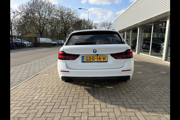 BMW 5 Serie Touring 530e xDrive Executive / Navi / Climate / Camera / Panormadak / Leder / 20"breedset