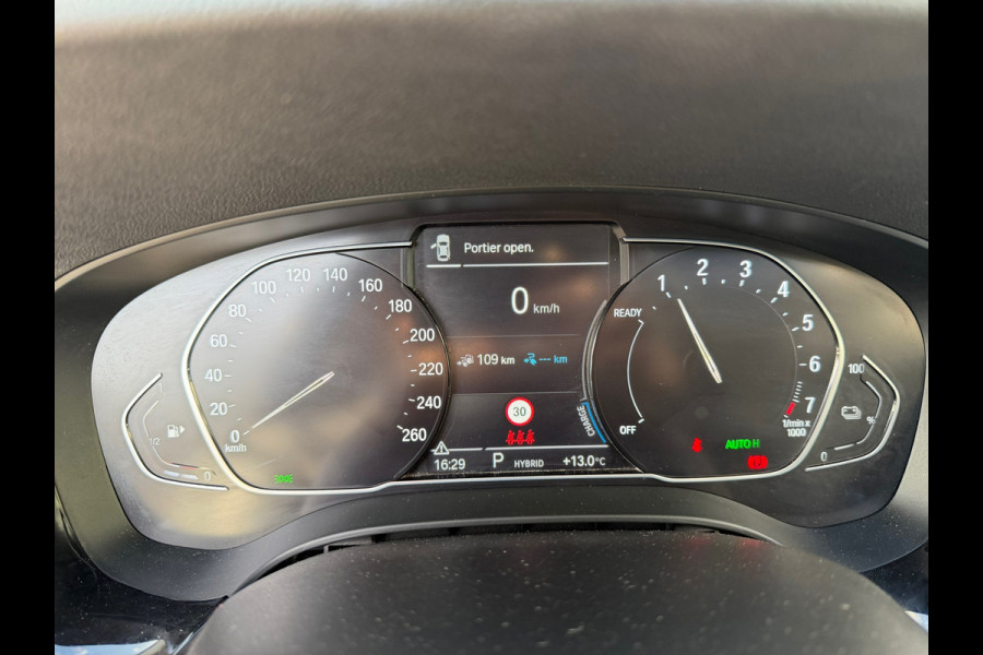 BMW 5 Serie Touring 530e xDrive Executive / Navi / Climate / Camera / Panormadak / Leder / 20"breedset