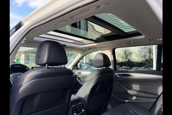 BMW 5 Serie Touring 530e xDrive Executive / Navi / Climate / Camera / Panormadak / Leder / 20"breedset