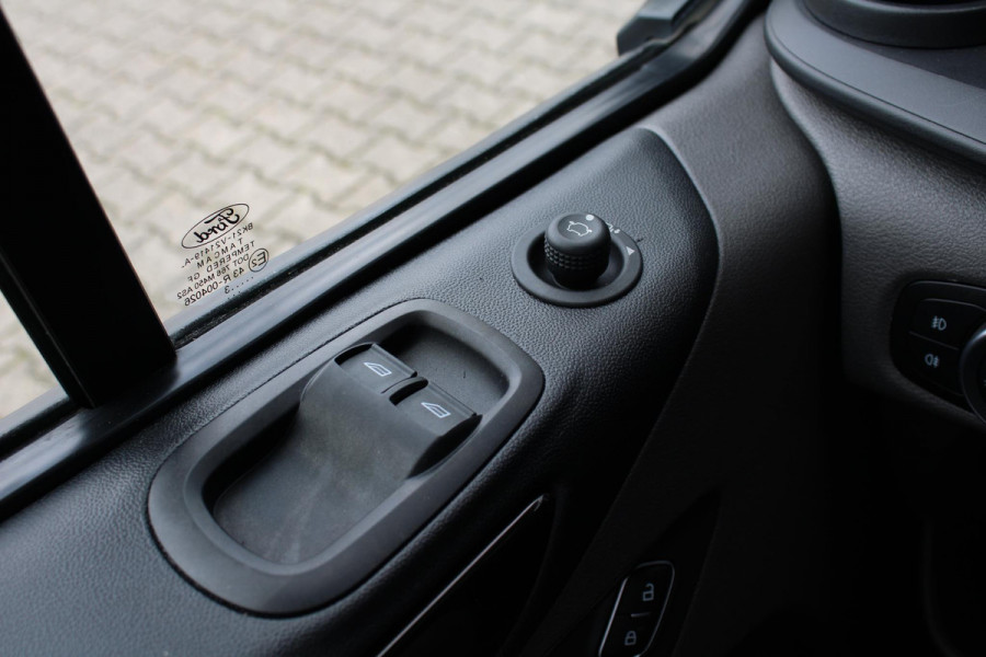 Ford Transit Custom 300 2.0 TDCI L1H1 Limited SCI | Automaat | Navigatie | Camera | Airco | Lichtmetalen Velgen |