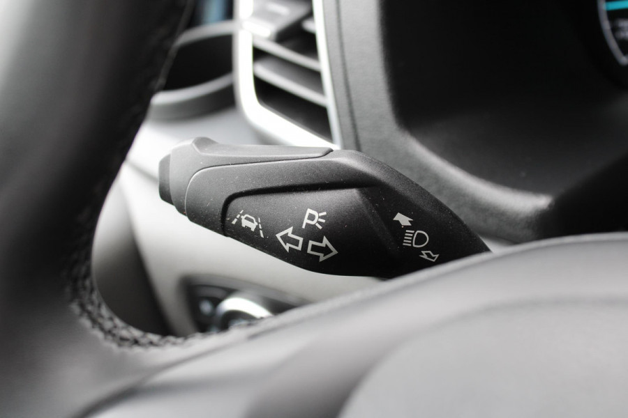 Ford Transit Custom 300 2.0 TDCI L1H1 Limited SCI | Automaat | Navigatie | Camera | Airco | Lichtmetalen Velgen |