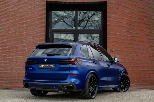 BMW X5 xDrive50e M-Sport Pro M-Seats Sky Individual Lack