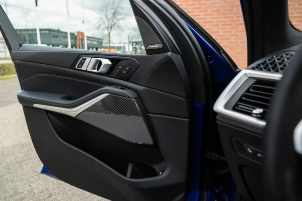 BMW X5 xDrive50e M-Sport Pro M-Seats Sky Individual Lack