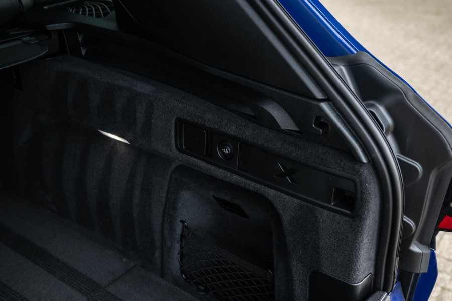 BMW X5 xDrive50e M-Sport Pro M-Seats Sky Individual Lack