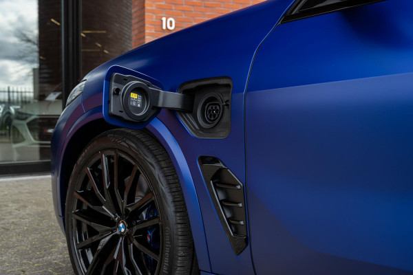 BMW X5 xDrive50e M-Sport Pro M-Seats Sky Individual Lack