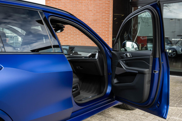 BMW X5 xDrive50e M-Sport Pro M-Seats Sky Individual Lack