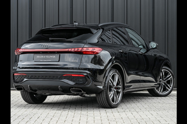 Audi Q5 Sportback 2.0 TFSI e-hybrid quattro S edition Competition | Luchtvering | S-Seats | Trekhaak | Digital Oled | Adaptive Cruise | Tech Plus | 360 Camera | Memory | Ambiance interieur