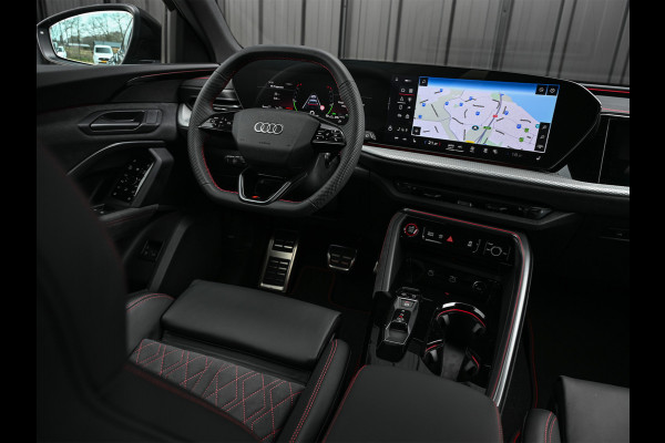 Audi Q5 Sportback 2.0 TFSI e-hybrid quattro S edition Competition | Luchtvering | S-Seats | Trekhaak | Digital Oled | Adaptive Cruise | Tech Plus | 360 Camera | Memory | Ambiance interieur