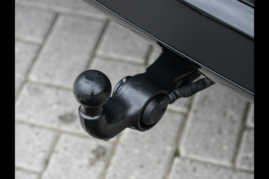 Audi Q5 Sportback 2.0 TFSI e-hybrid quattro S edition Competition | Luchtvering | S-Seats | Trekhaak | Digital Oled | Adaptive Cruise | Tech Plus | 360 Camera | Memory | Ambiance interieur