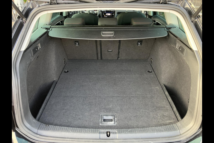 Volkswagen Golf Variant 1.6 TDI | ACC | Carplay | ParkPilot | NAP