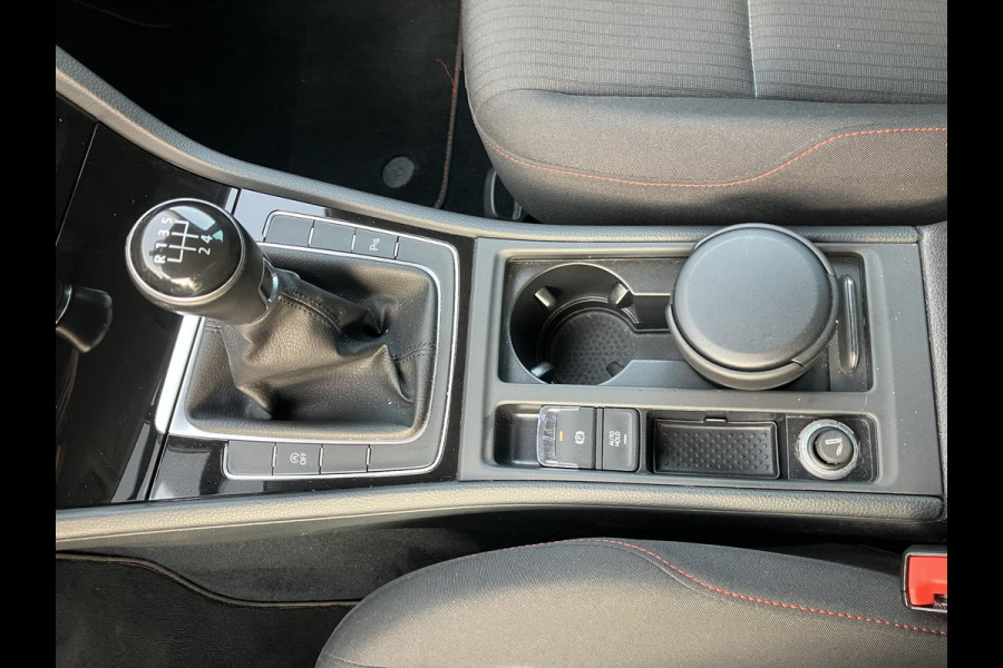 Volkswagen Golf Variant 1.6 TDI | ACC | Carplay | ParkPilot | NAP