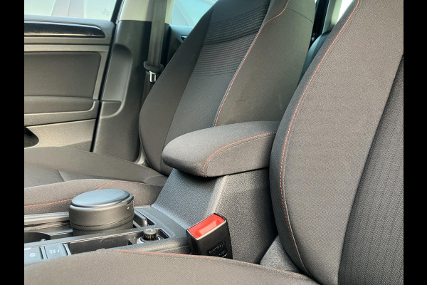 Volkswagen Golf Variant 1.6 TDI | ACC | Carplay | ParkPilot | NAP