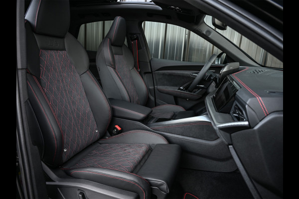 Audi Q5 Sportback 2.0 TFSI e-hybrid quattro S edition Competition | Seats | Panorama dak | B&O Sound | 360 Camera | Head-Up |  Luchtvering | Keyless | Trekhaak | Ambiance interieur
