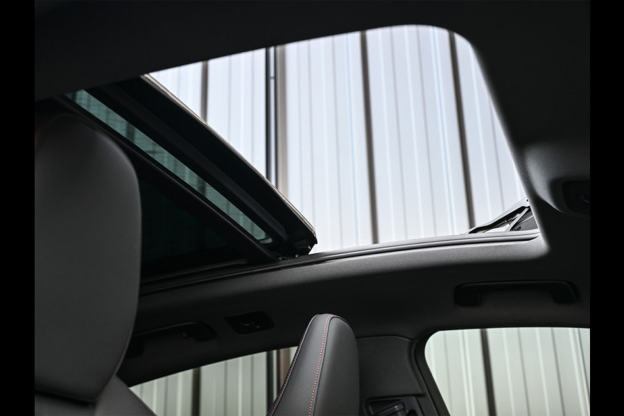 Audi Q5 Sportback 2.0 TFSI e-hybrid quattro S edition Competition | Seats | Panorama dak | B&O Sound | 360 Camera | Head-Up |  Luchtvering | Keyless | Trekhaak | Ambiance interieur