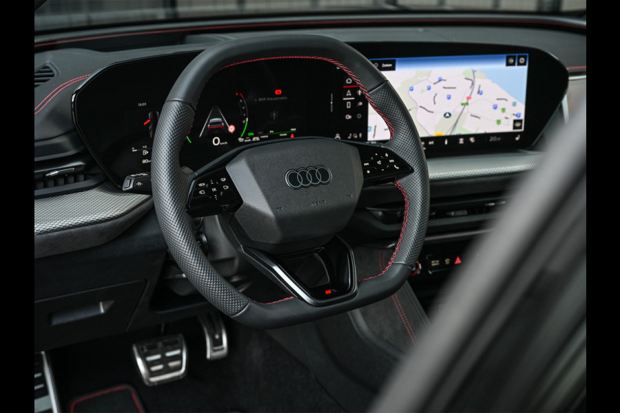Audi Q5 Sportback 2.0 TFSI e-hybrid quattro S edition Competition | Seats | Panorama dak | B&O Sound | 360 Camera | Head-Up |  Luchtvering | Keyless | Trekhaak | Ambiance interieur