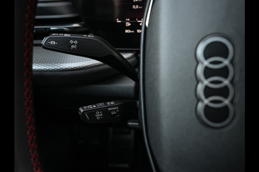 Audi Q5 Sportback 2.0 TFSI e-hybrid quattro S edition Competition | Seats | Panorama dak | B&O Sound | 360 Camera | Head-Up |  Luchtvering | Keyless | Trekhaak | Ambiance interieur