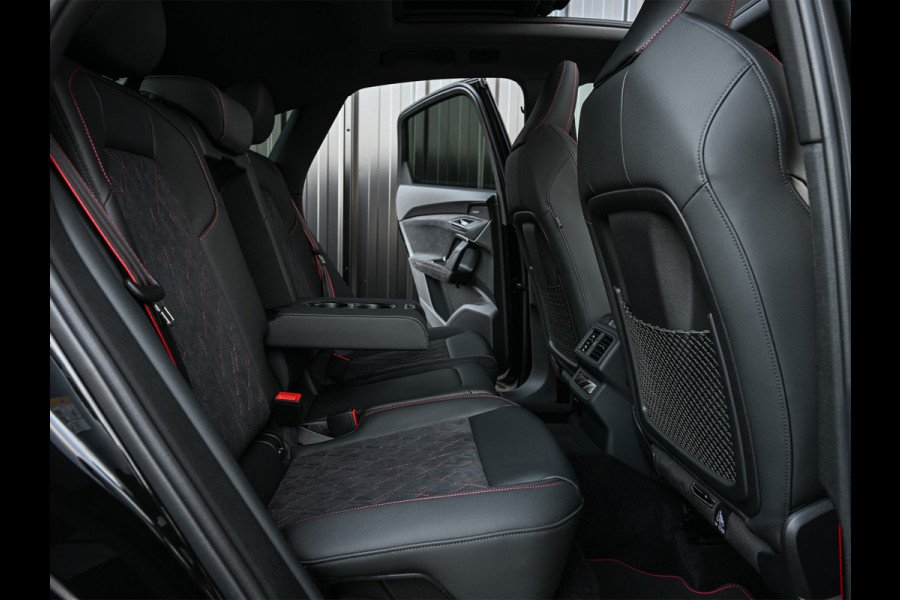 Audi Q5 Sportback 2.0 TFSI e-hybrid quattro S edition Competition | Seats | Panorama dak | B&O Sound | 360 Camera | Head-Up |  Luchtvering | Keyless | Trekhaak | Ambiance interieur