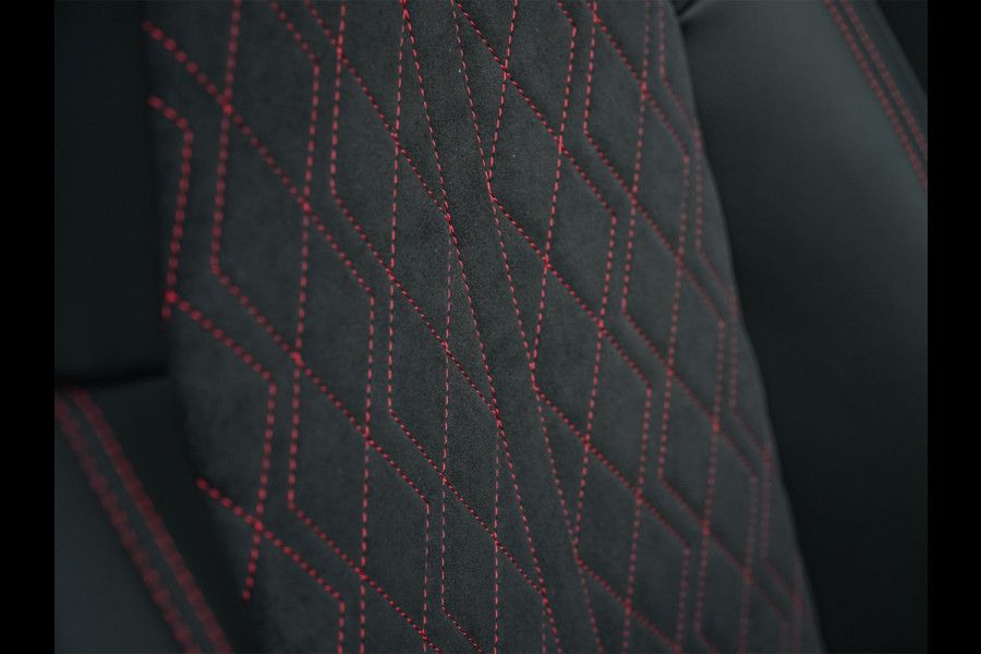 Audi Q5 Sportback 2.0 TFSI e-hybrid quattro S edition Competition | Seats | Panorama dak | B&O Sound | 360 Camera | Head-Up |  Luchtvering | Keyless | Trekhaak | Ambiance interieur