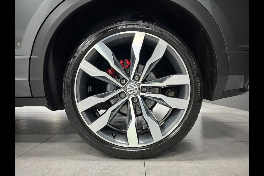 Volkswagen T-Roc 1.5 TSI R-LINE | Pano | Lane | Camera |