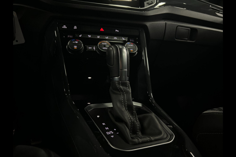 Volkswagen T-Roc 1.5 TSI R-LINE | Pano | Lane | Camera |